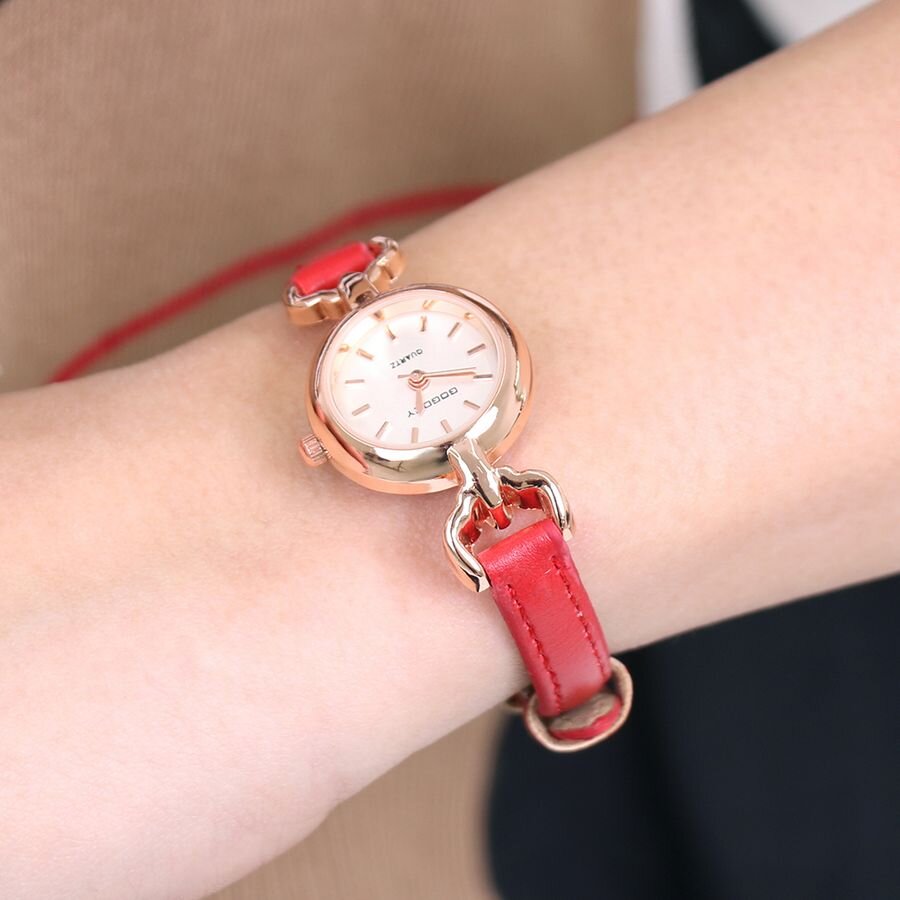 Small Face Simple Leather Watch